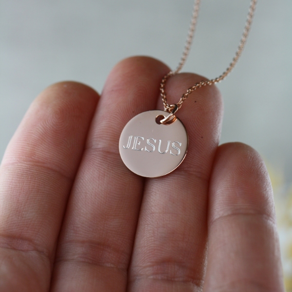 Kette mit Anhänger "JESUS" silber